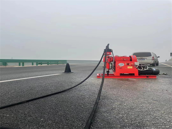 高邮马路路基路面开裂下沉注浆加固灌浆