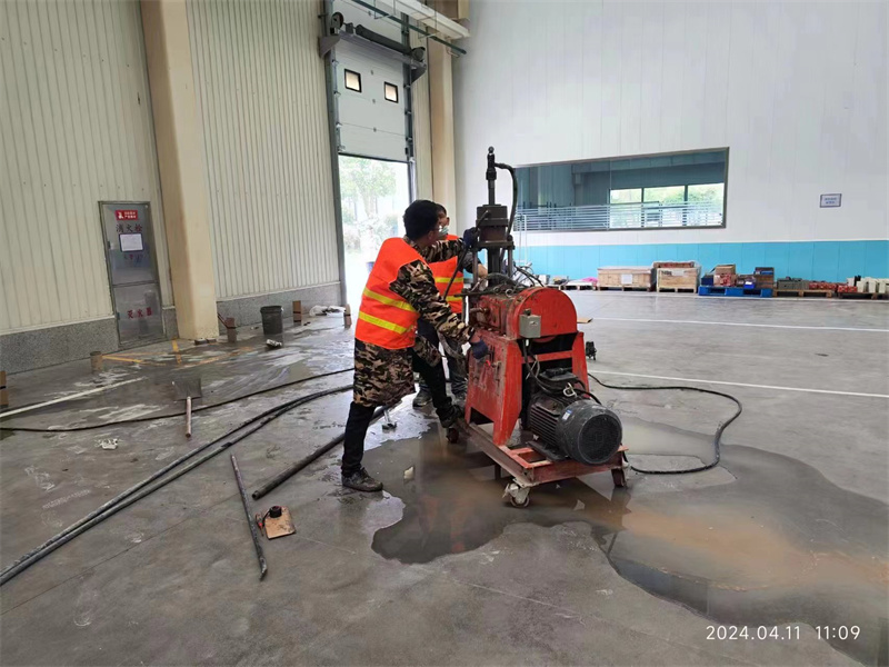 高邮厂房地面下沉塌陷注浆加固施工